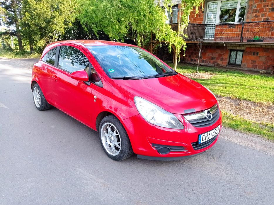 Opel Corsa 1,4 gaz sprowadzony zarejestrowany