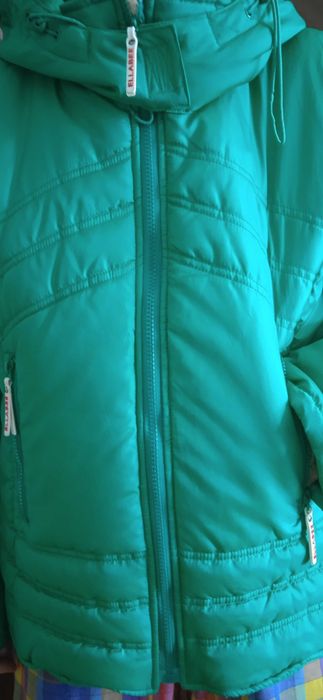 Жін. тепла куртка/спортивного типу/42 європейський/Канада/гарний стан