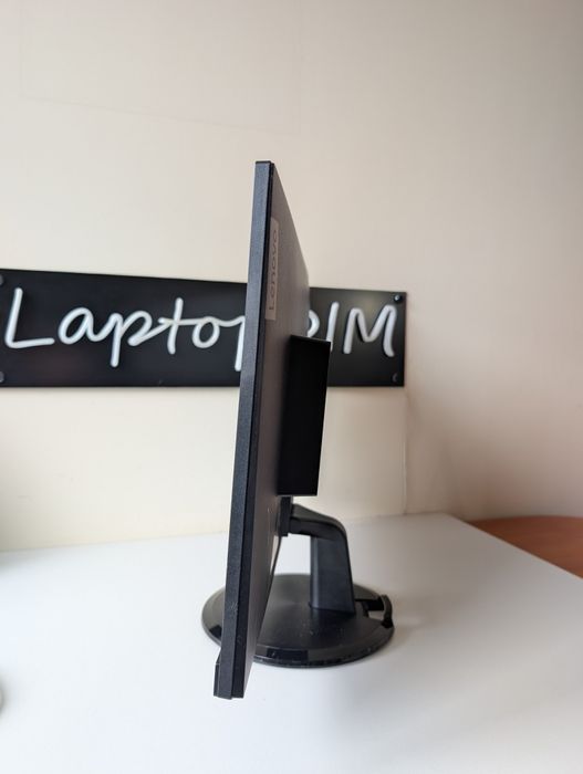 Монітор Lenovo D24-20/FHD/LED/IPS/Тонкі рамки/60Hz/W24"/Гарний стан