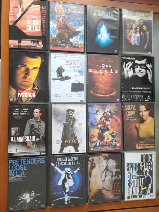 Vendo  Filmes e Concertos em DVD.