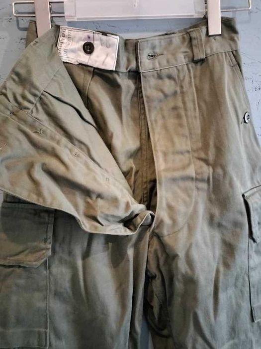 Nowe spodnie francuskiej armii Sapivog Uxegney 1976