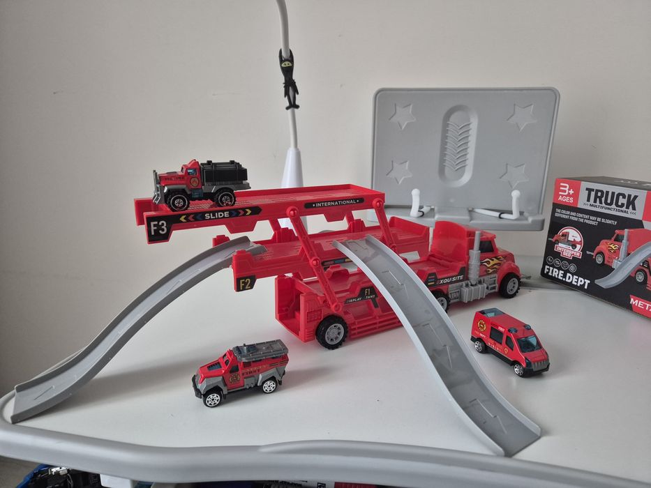 Пожежна машина. Машинки. Набір іграшок. Інструменти. Мотоцикл.