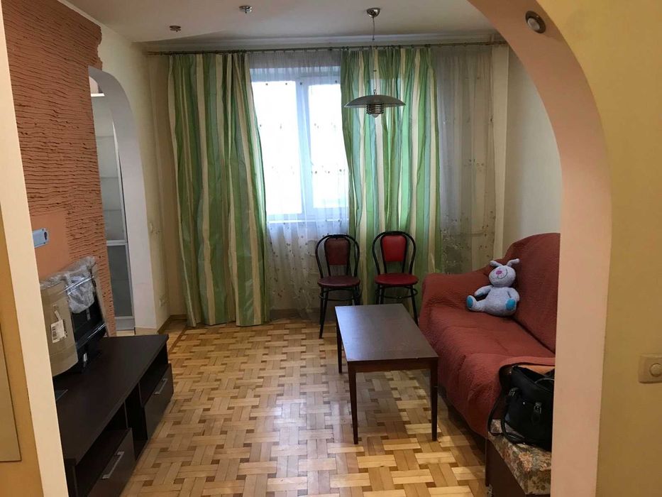 Сдам  3-ех.комнатную квартиру на Салтовке  ул. Единства(Краснодарская)