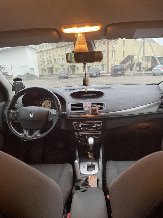 Renault Megane lll Grandtour 1,5dCi (81kw/110hp), Робот,3 покоління