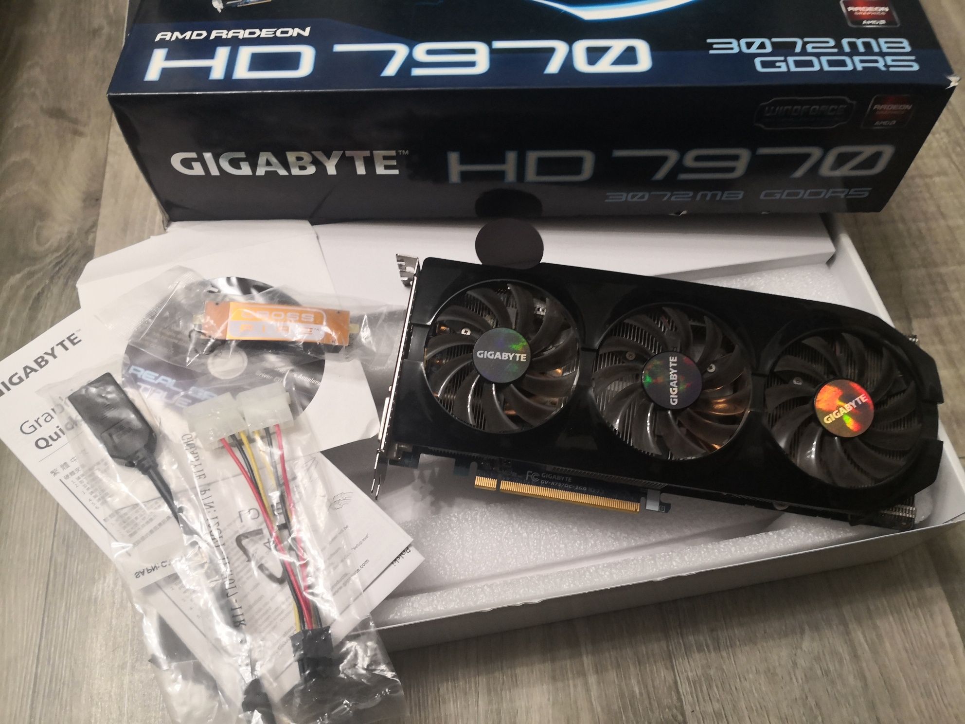 Видеокарта HD 7970 Gigabyte GDDR5 3GBb