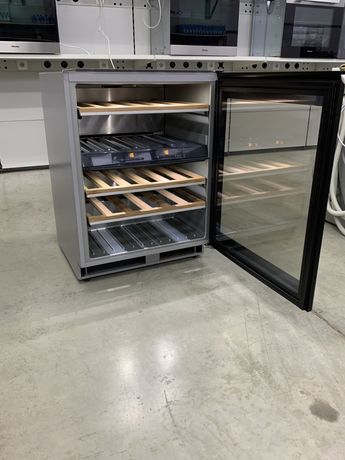 Винна шафа холодильник Miele KWT 4154 UG-1