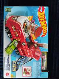 Hot Wheels  Tor samochodowy FJN39 

HOT WHEELS Odjazdowa Restaurac