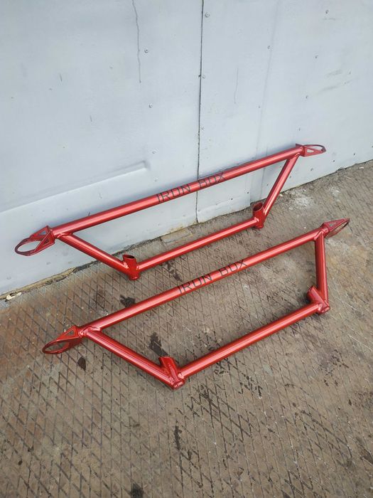 Распорка БМВ Е36 задняя с завязкой на подрамник