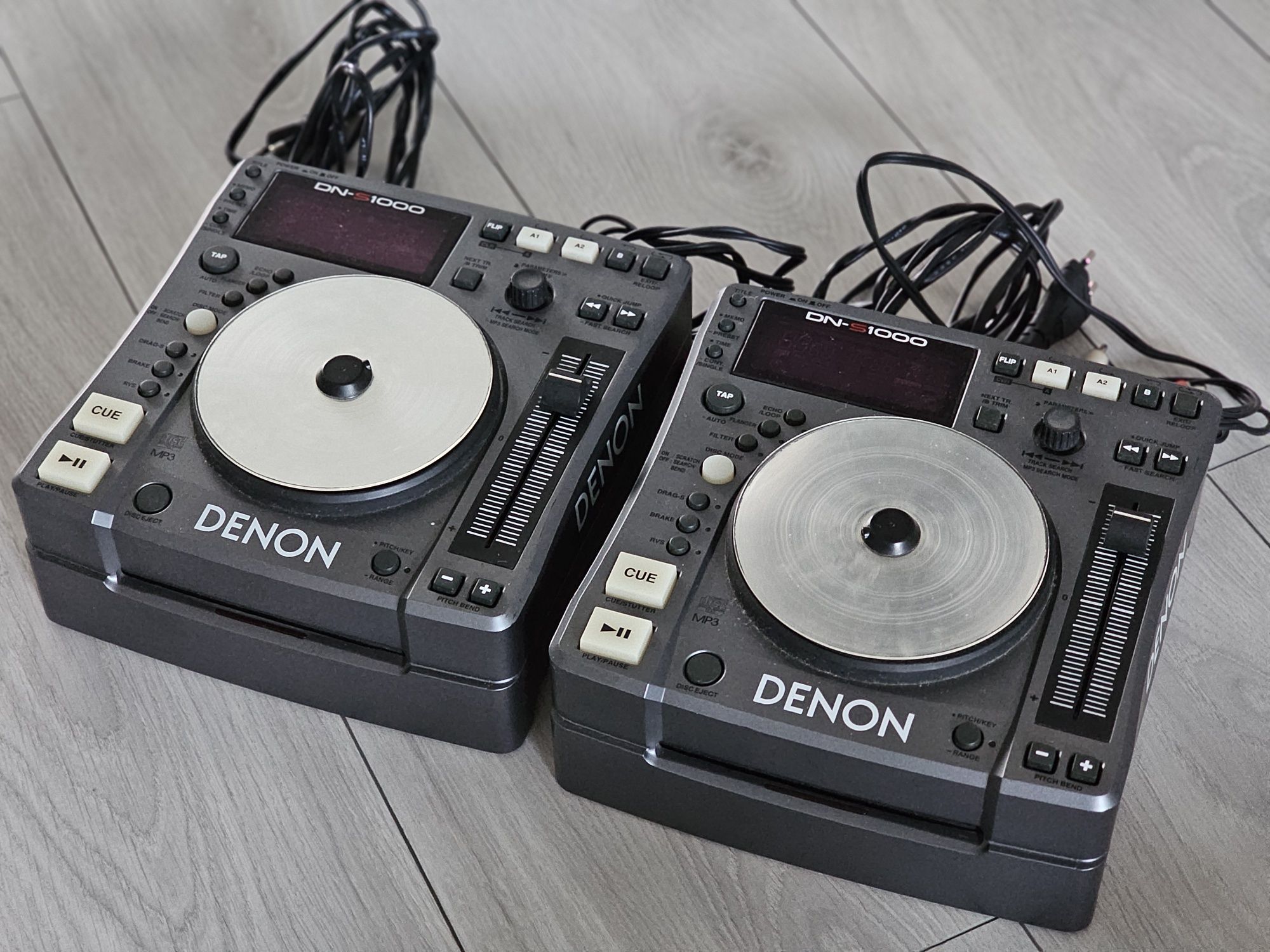 Konsola DJ 2 x DENON DNS-1000 oraz mixer NUMARK DXM06 - świetny stan