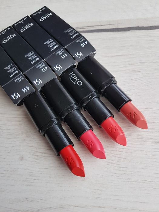 Помада  Kiko Milano Smart 401 403 404 405 406 407 408 420 433 457 458