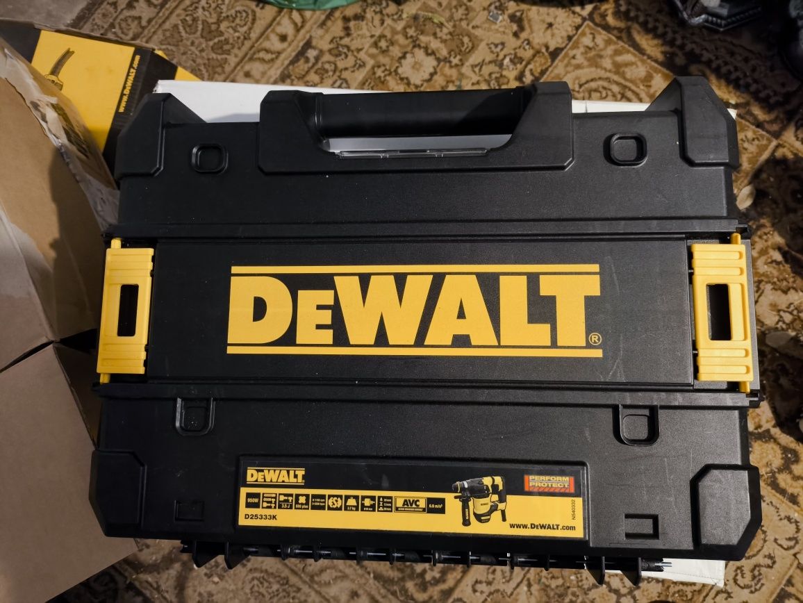 Młotowiertarka DeWalt