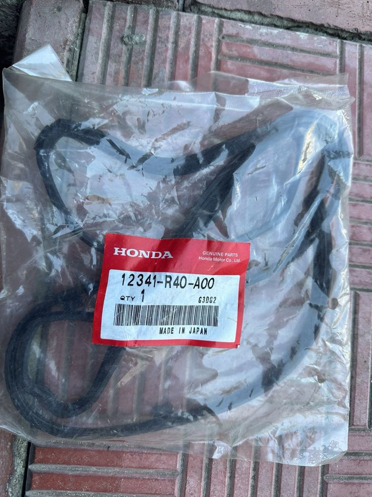 Прокладка клапанної кришки Honda 12341R40A00