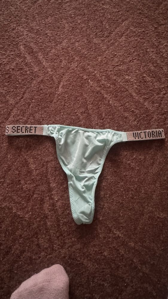 Stringi Victoria’s Secret