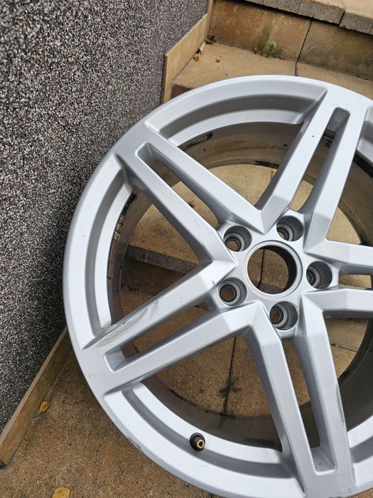 Felga 18cali 5x112 8j et39 oryginał Audi 4G0 A6 C7