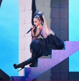 Ariana Grande Fotografias