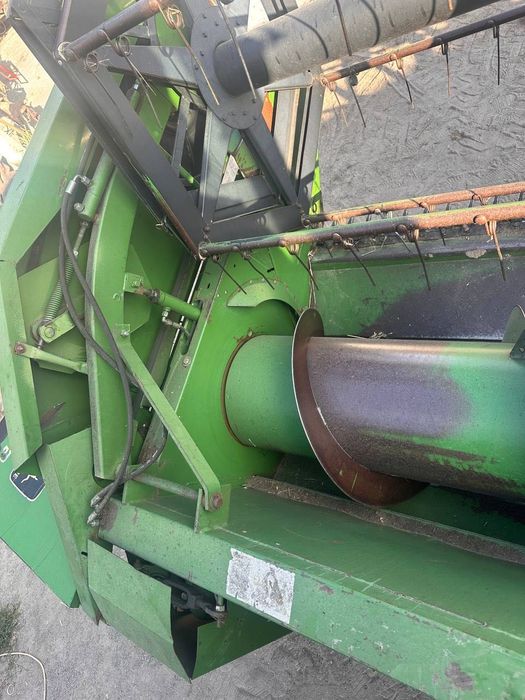 Продам жатку зернову.