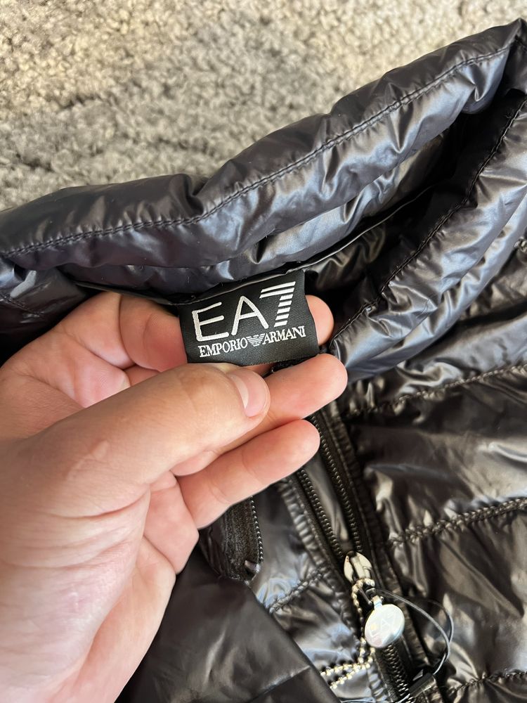 Жилетка EA7 безрукавка armani армані оригінал