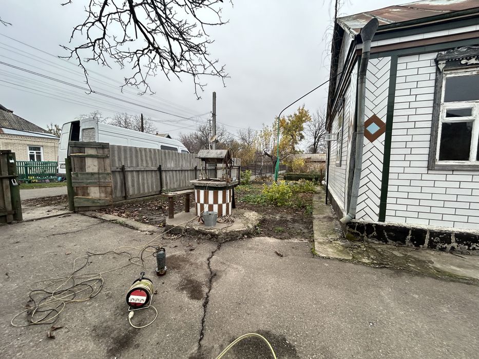 Продається будинок Городище(центр),вулиця паралельна  центральній