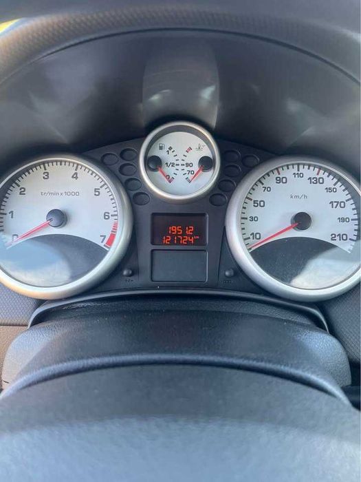 Peugeot 207 1.4 (2010)