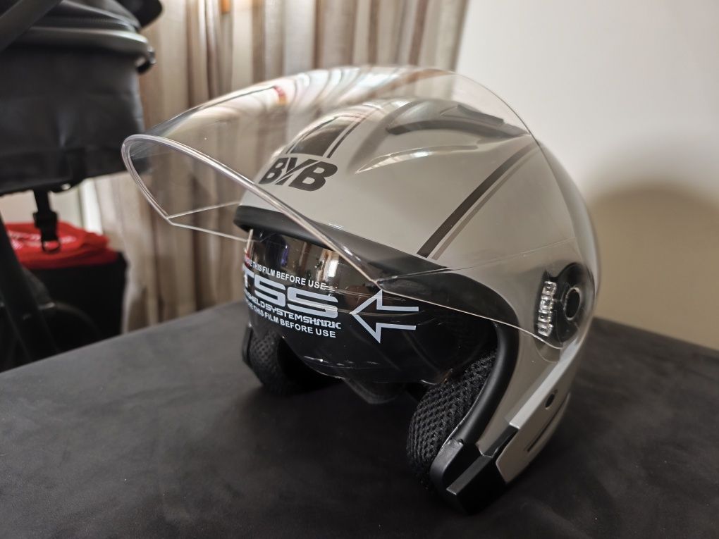 Capacete BYB novo