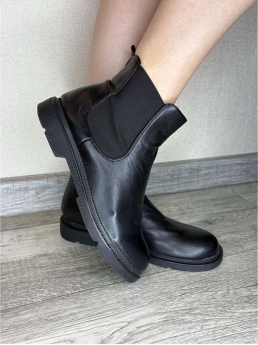 Чоботи жіночі чорні весна/осінь 42 розмір