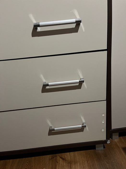 Komoda używana biała