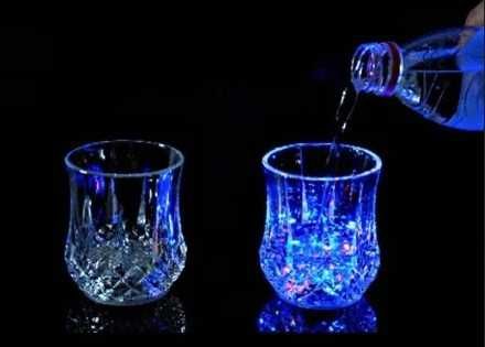 Стакан подарочный с подсветкой LED в упаковке