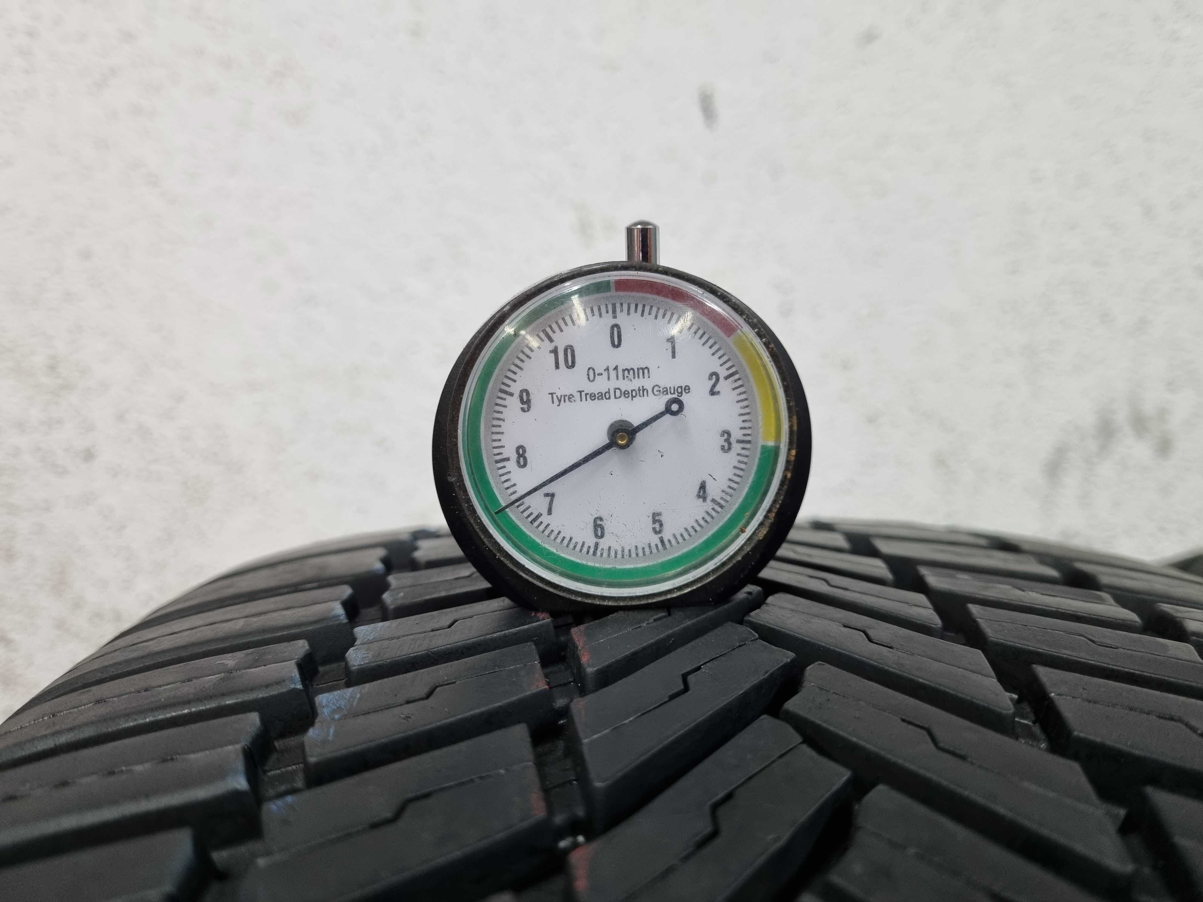 235/50/19 103W Bridgestone Weather Control A005