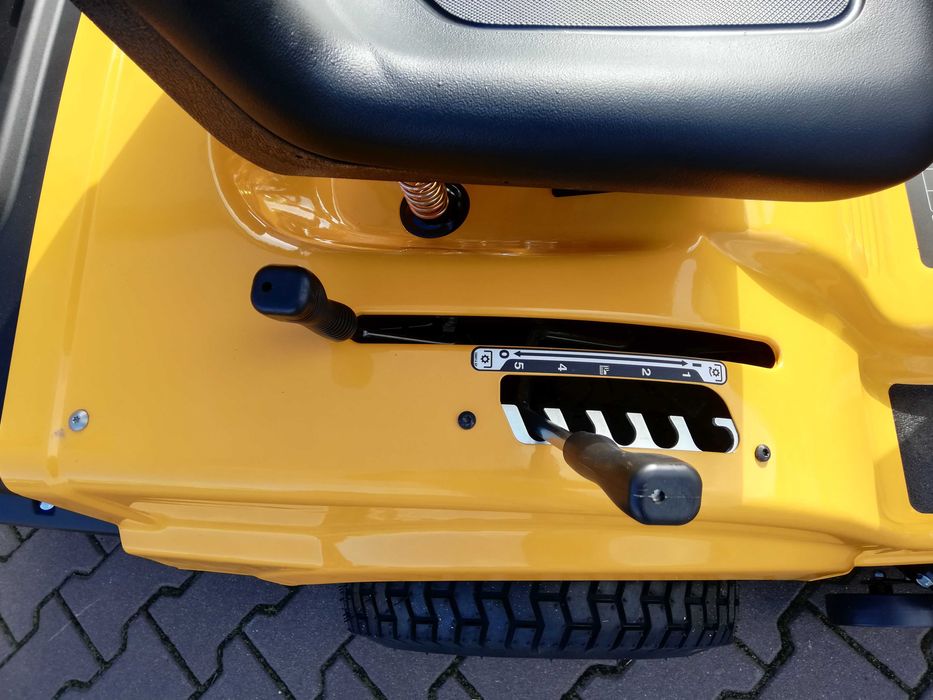 Traktorek kosiarka Cub Cadet LT , cub cadet XT koszenie do tyłu