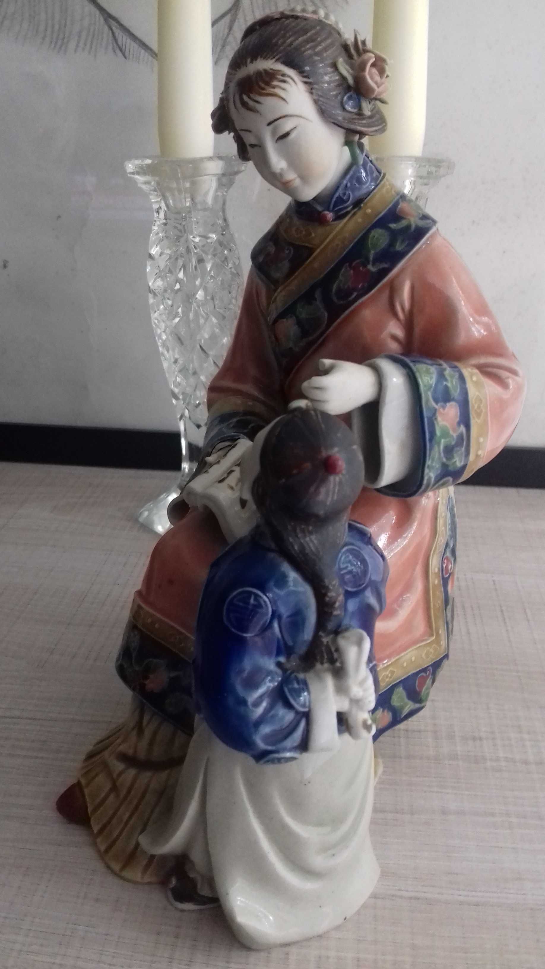 Figurka porcelana gejsza Japonia china