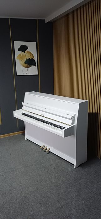 Petrof białe pianino