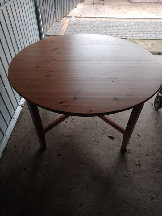 Sprzedam stół okrągły- rozkładany