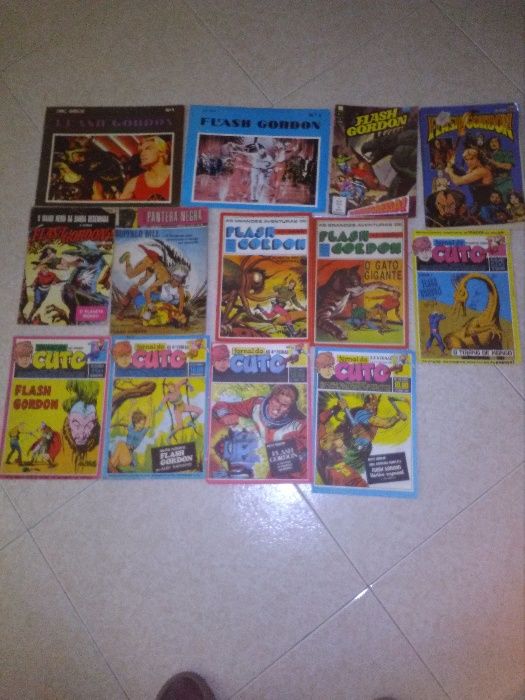 FLASH GORDON 14 livros alguns antigos