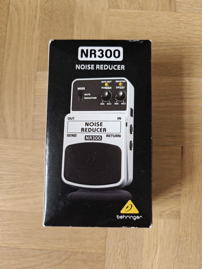 Behringer NR300 noise reducer