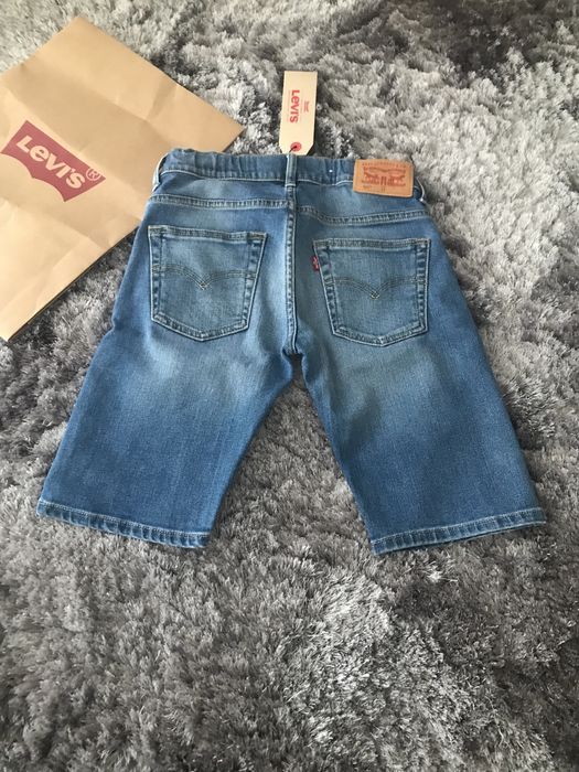 Calçoes levis 12 anos com etiqueta