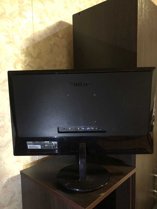 Монітор 23.8" Philips 244E5QHAD/00 (з дефектами)