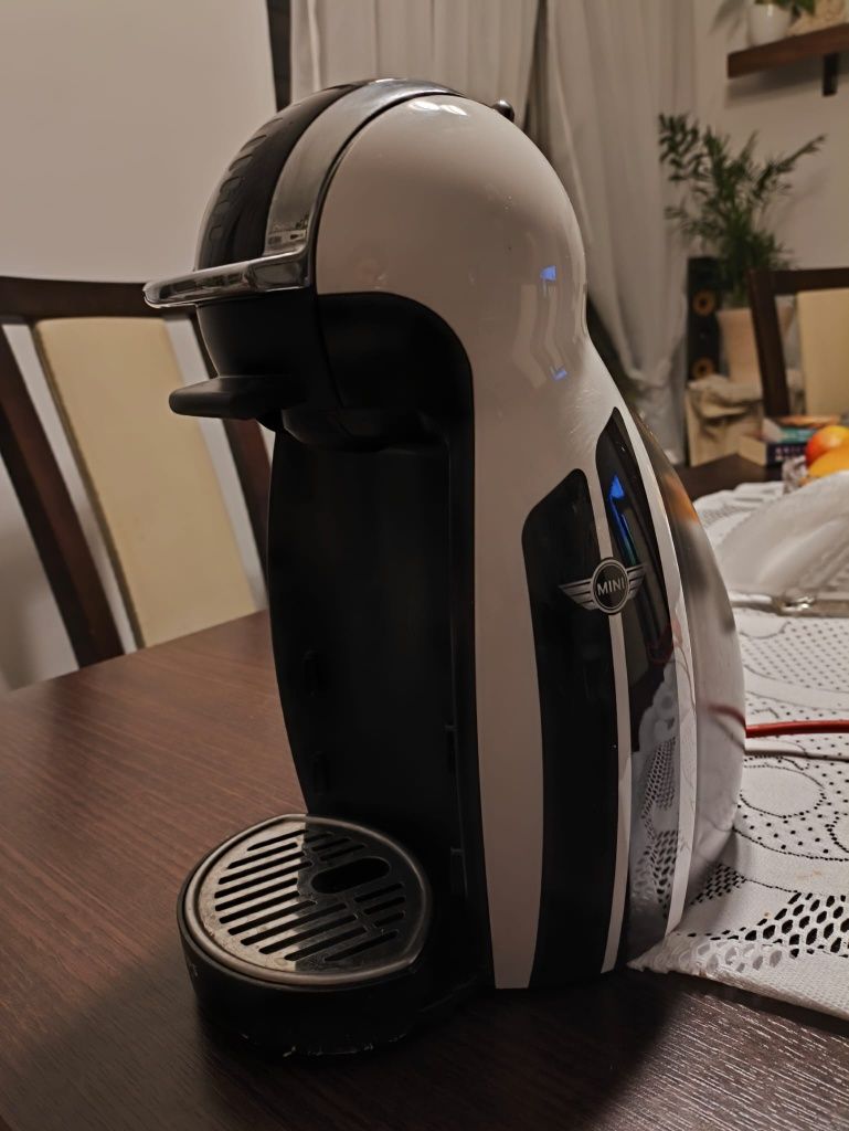 Ekspres do kawy Dolce Gusto genio 2 edycja limitowana mini