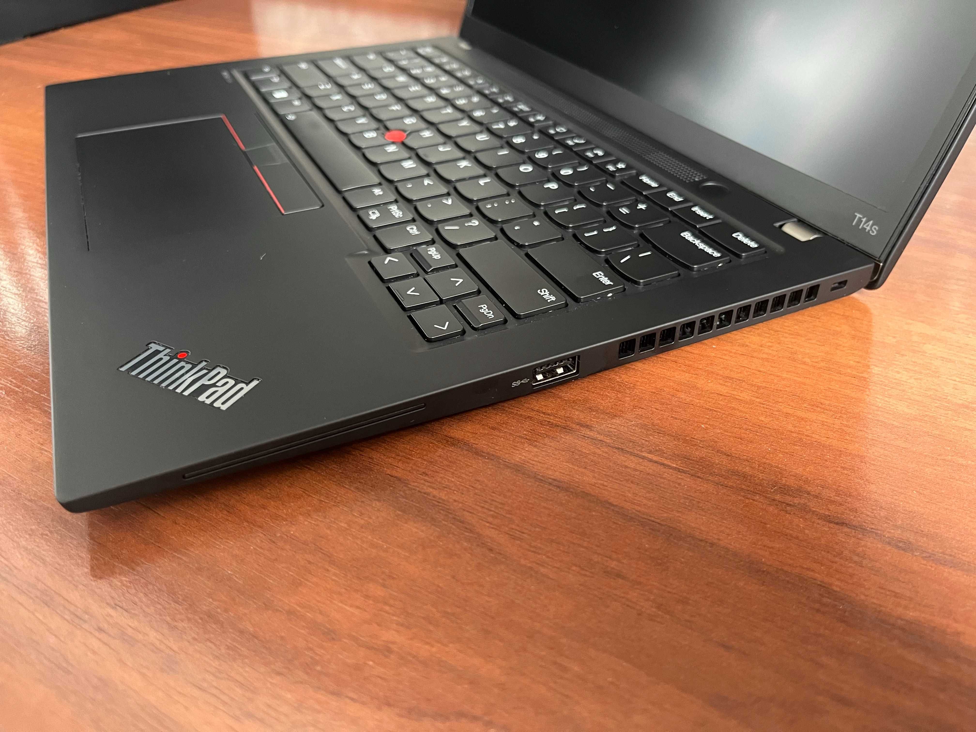 Lenovo ThinkPad T14s AMD Ryzen PRO 7840U 32GB 512SSD Radeon780M W10Pro