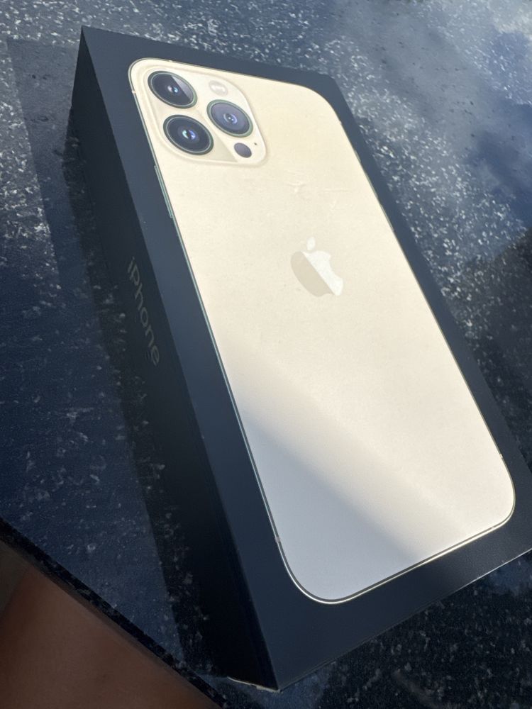 Pudełko do Iphone 12 Pro Max Gold 256 GB plus kabelek