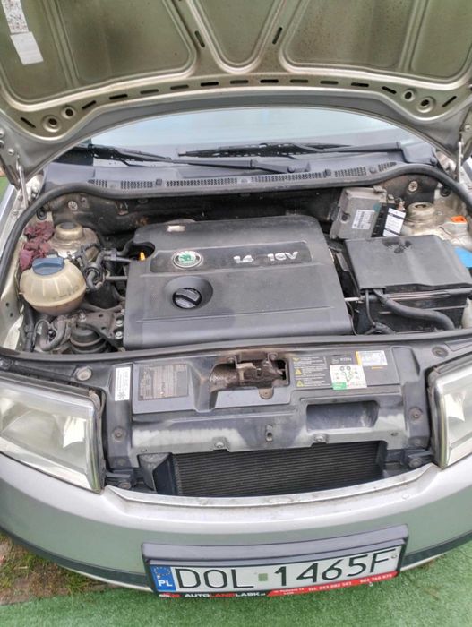 Samochód Osobowy Skoda
