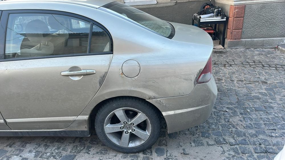 Разборка Honda Сивик 4д 1.8 автомат