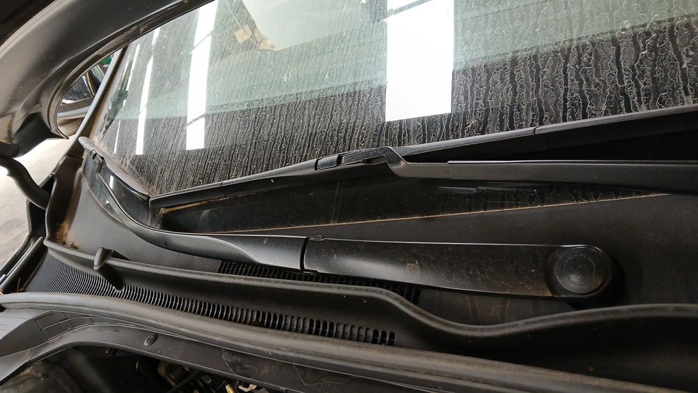 Haste / braço de escova limpa vidros frente direita HYUNDAI i30 Fastba