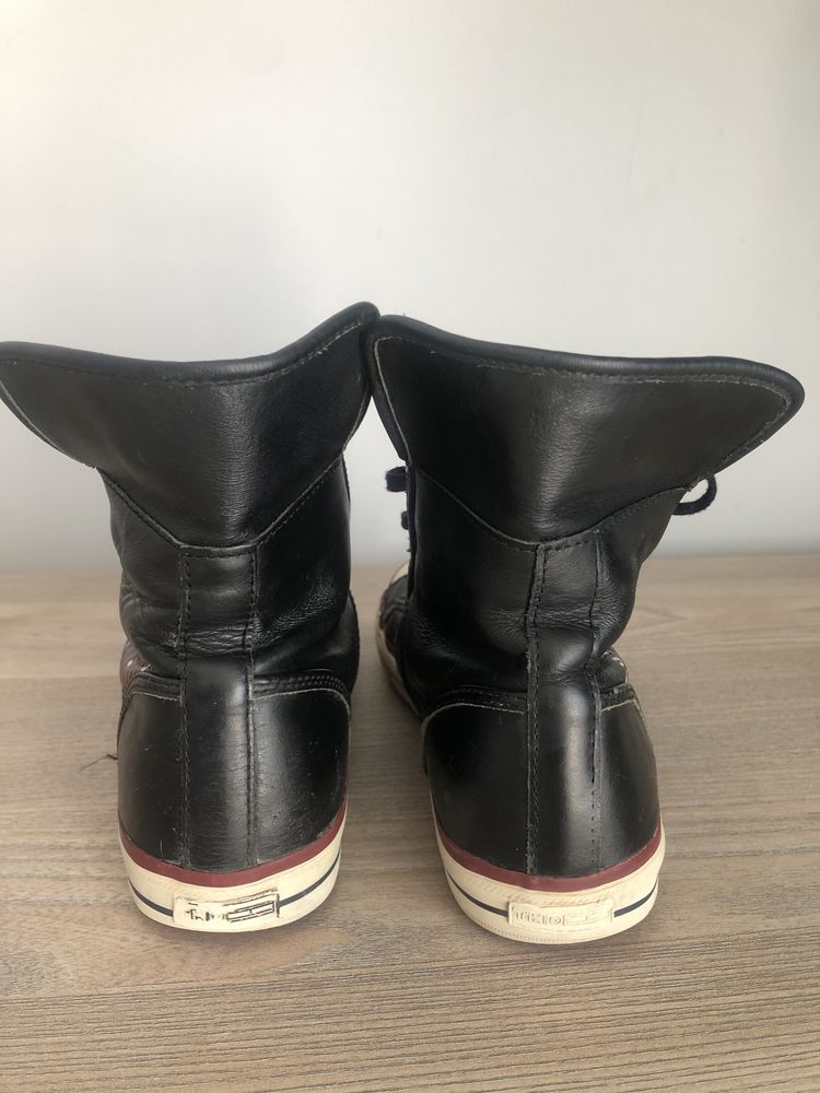 Czarne trampki tommy hilfiger