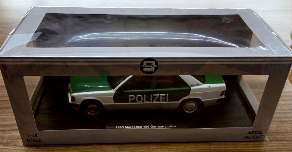 Mercedes 190 Polizei 1:18 T9