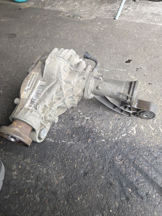 JEEP GRAND CHEROKEE WK2 dyfer most przód 3.45