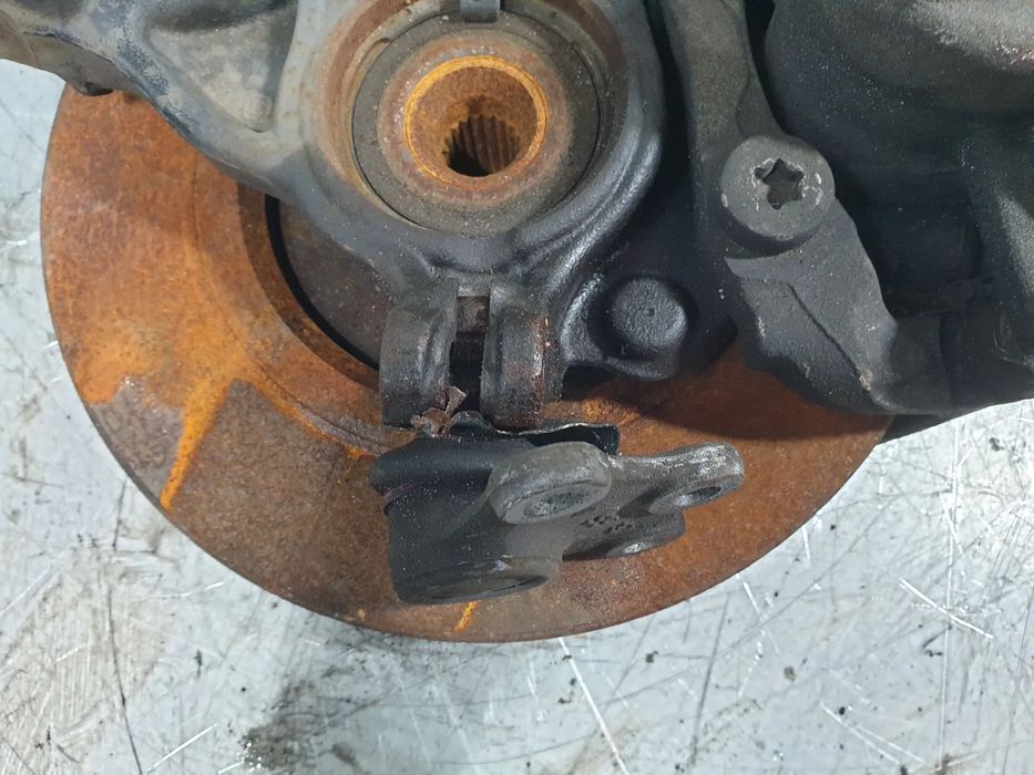 Manga de eixo frente esquerda PEUGEOT 208