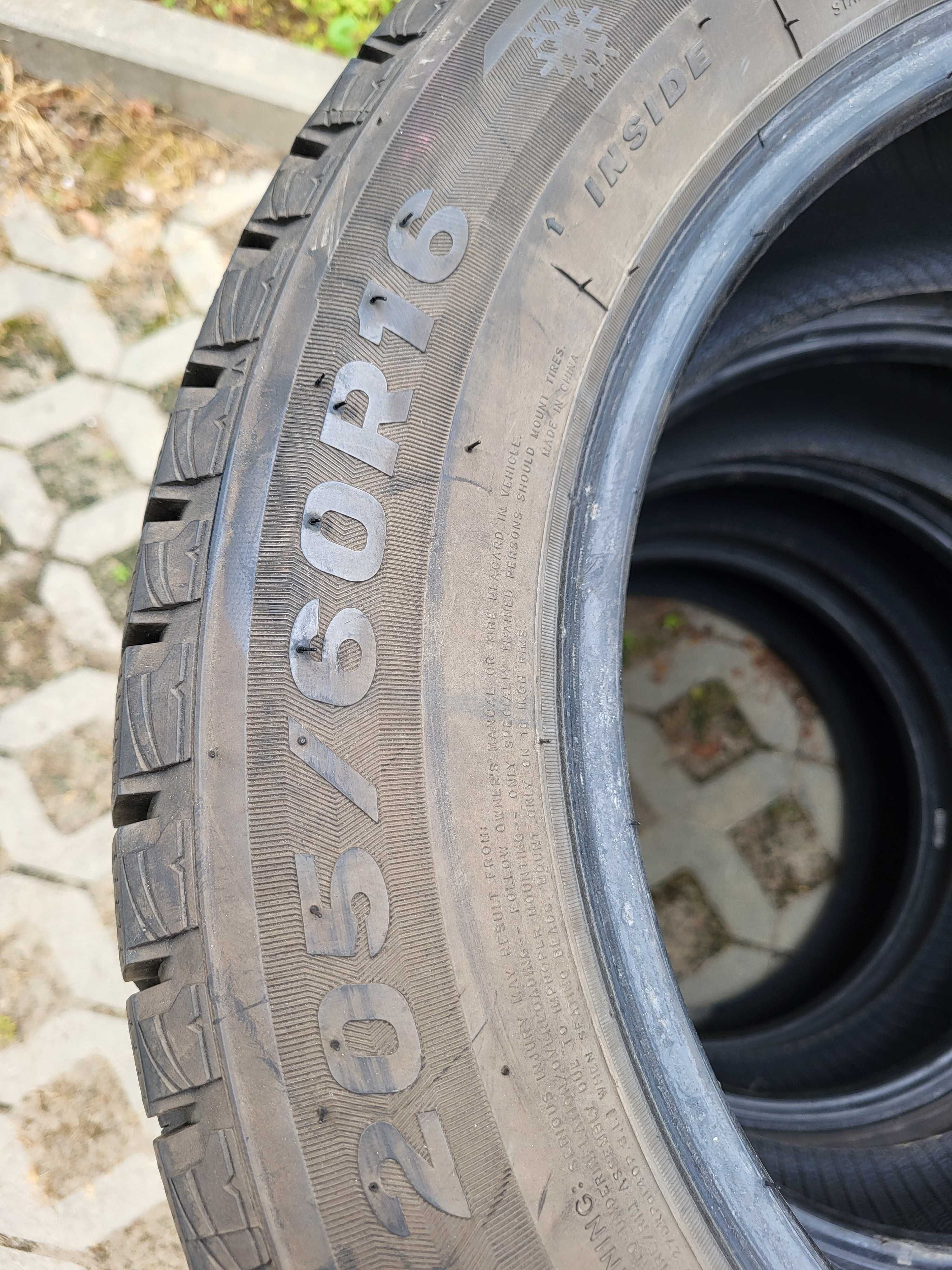 Komplet opon zimowych 205/60 R16 2023r