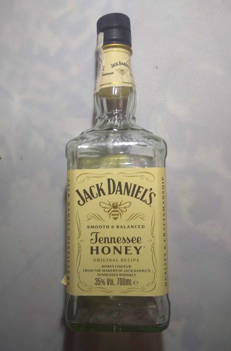 Футляр гітара,бутиль J.Daniels