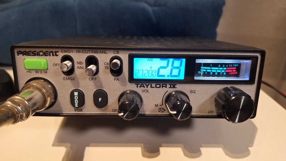 CB radio president taylor 4