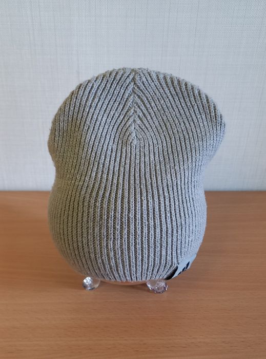 Шапка Adidas на 3-4 роки